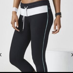 Fabletics Beckham Capris Black Teal Size Medium